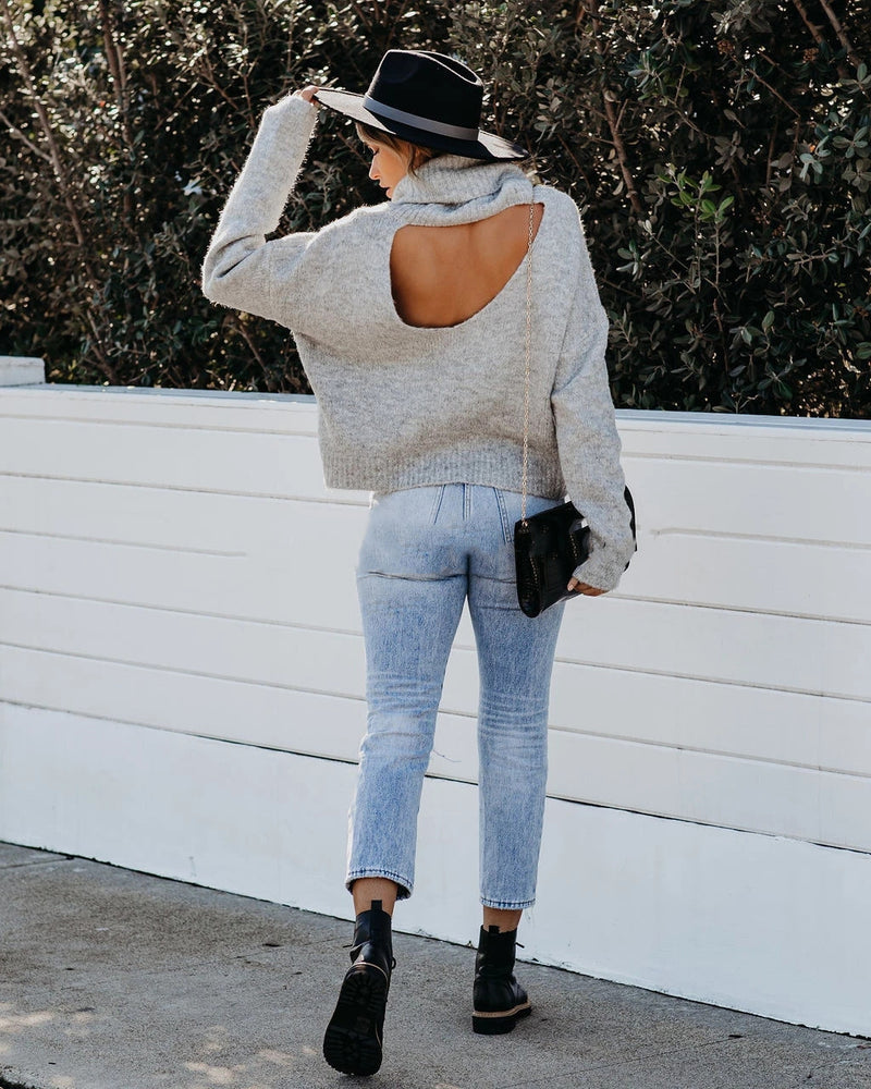 Amsoin Love-Back Turtleneck Sweater